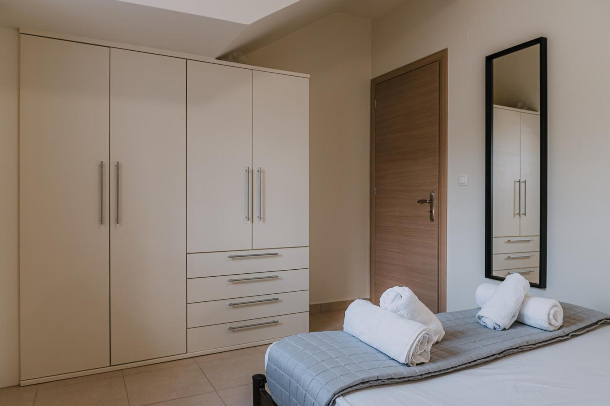 Hb Modern Apartments تولو الغرفة الصورة